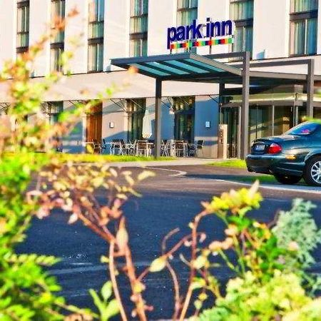 Park Inn By Radisson Vienna Клостернойбург Екстериор снимка